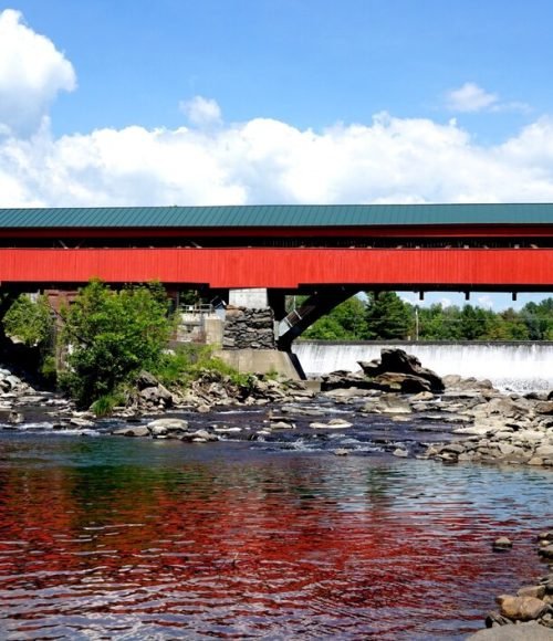 beautifull-red-bridge_1158-17